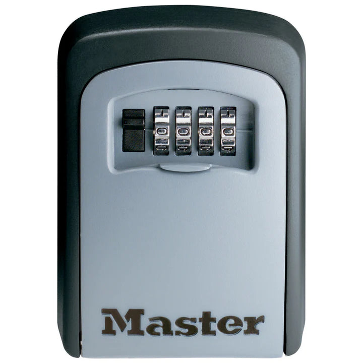MasterLock - Vegg­montert Nøkkel­boks med 4‑Sifret Kode - Game-On.no