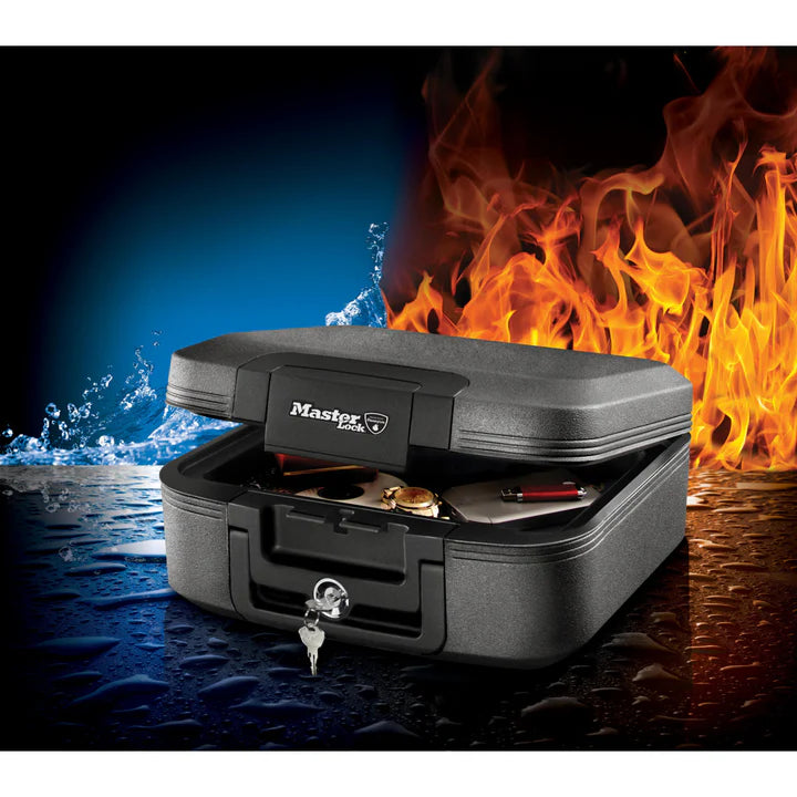 MasterLock - Brannsikker og Vanntett Sikkerhetskoffert - A4‑format - Game-On.no
