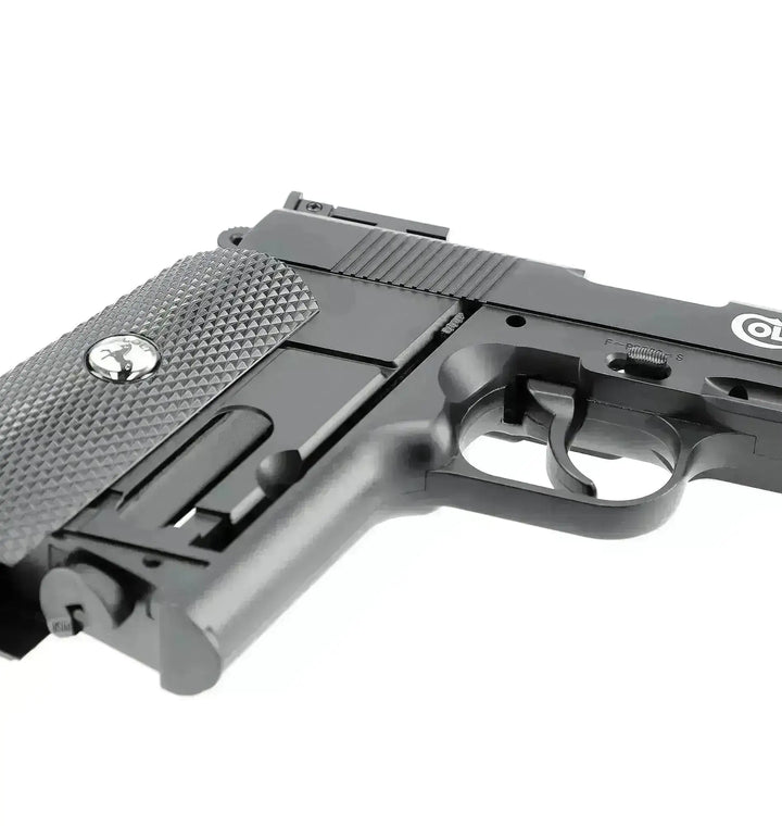 Colt Defender 4.5 mm Co2 Luftpistol Sort – Fullmetall og 16 skudds magasin - Game-On.no
