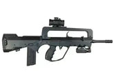 DE - Famas Springer Softgun Rifle med Tilbehør - Svart - Game-On.no