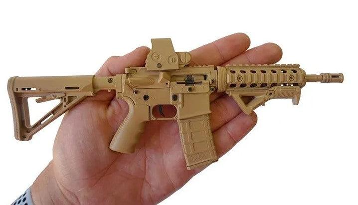 Goatguns - Mini AR15 - Replika Modell - Coyote - Game-On.no