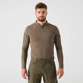 Detalj av borrelåspanel på Helikon-Tex Apex Lightweight Combat Shirt