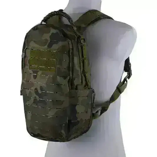 Liten Taktisk Ryggsekk - Laser-Cut - Wz.93 Woodland - Game-On.no