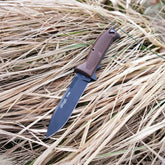 P38 Kniv - Med Lærslire - Lisensiert - Game-On.no