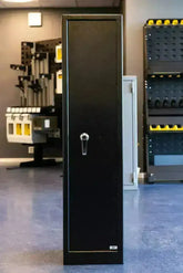 Raufoss Basic 6 våpenskap – sikker og romslig våpenoppbevaring - Game-On.no