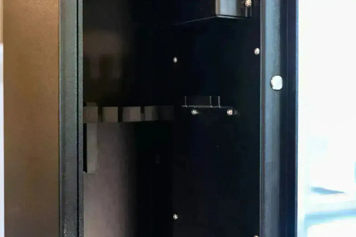 Raufoss Basic 6 våpenskap – sikker og romslig våpenoppbevaring - Game-On.no