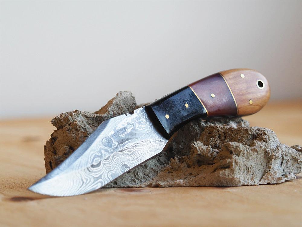 Wild Turkey - Håndlaget Damascus Kniv med Slire - Game-On.no