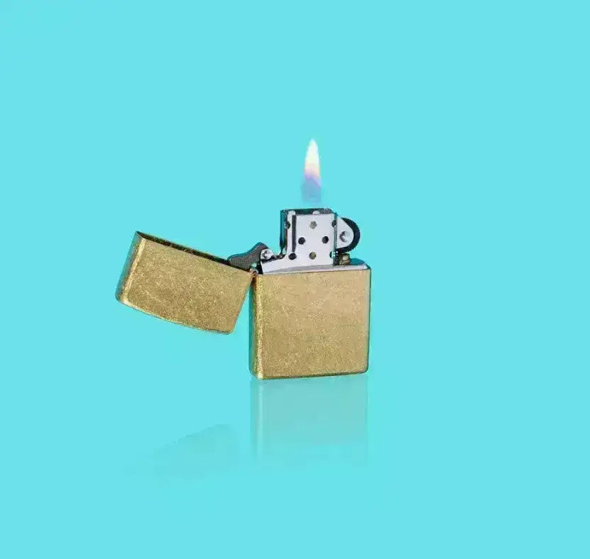 Zippo Lighter - Klassisk Street Brass - Messing Lighter - Game-On.no